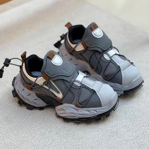 خرید اینترنتی قیمت کتونی بچگانه طرح بالنسیاگا از KAKA کد 4091301