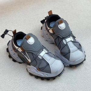 خرید اینترنتی قیمت کتونی بچگانه طرح بالنسیاگا از KAKA کد 4091301