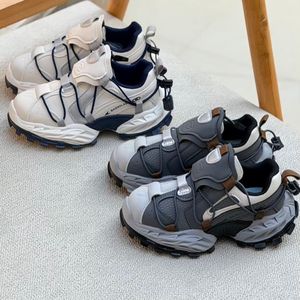 خرید اینترنتی قیمت کتونی بچگانه طرح بالنسیاگا از KAKA کد 4091301