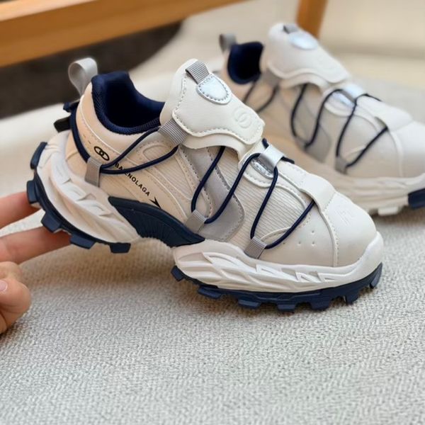 کتونی بچگانه طرح بالنسیاگا از KAKA کد 4091301