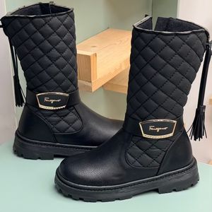 خرید اینترنتی قیمت بوت بلند بچگانه چرمی شنل دوزی کد 4082804