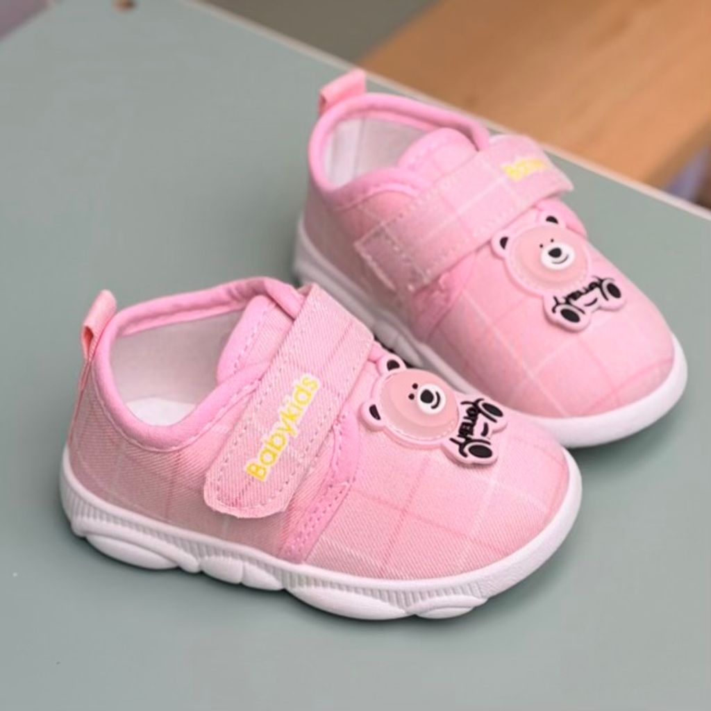 خرید اینترنتی قیمت کفش نوزادی طرح تدی از توباکو کد 4082801