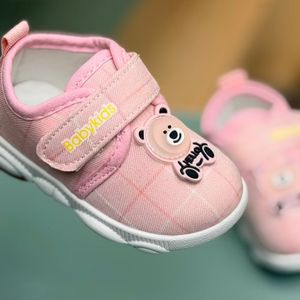 خرید اینترنتی قیمت کفش نوزادی طرح تدی از توباکو کد 4082801