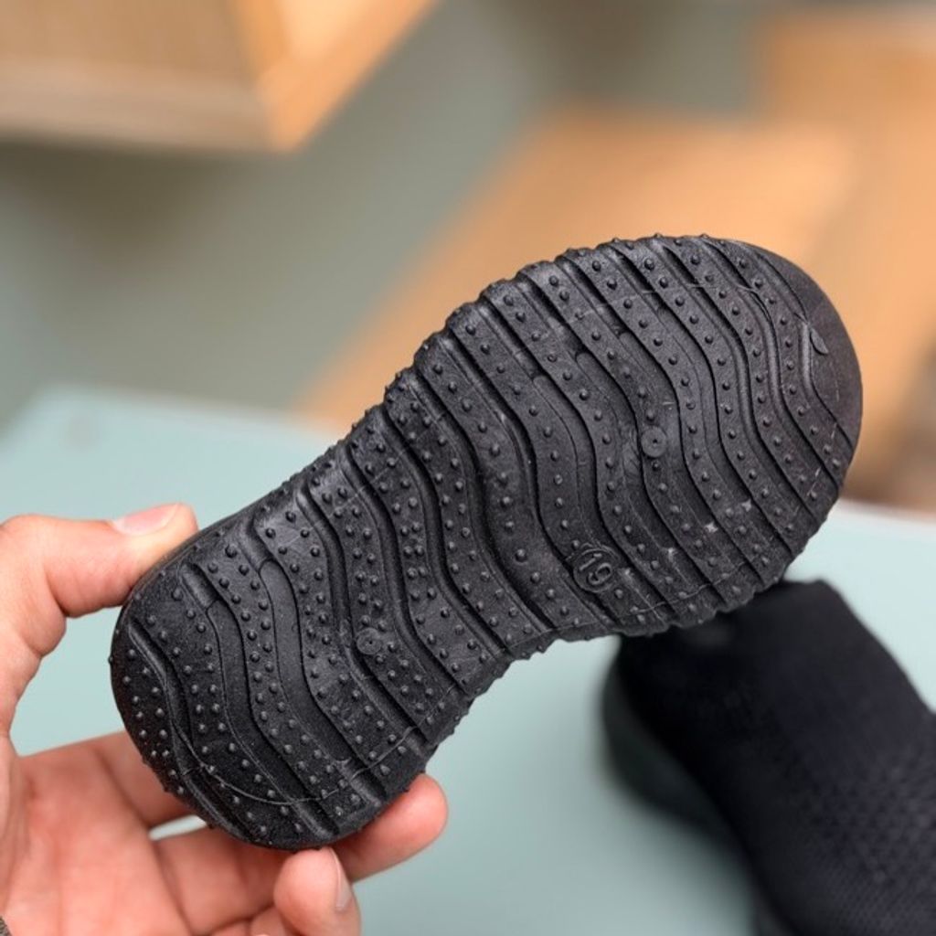 خرید اینترنتی قیمت کتونی بچگانه جورابی از BRQ کد 4081202