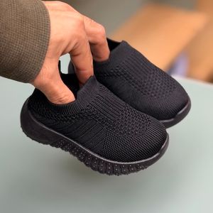 خرید اینترنتی قیمت کتونی بچگانه جورابی از BRQ کد 4081202