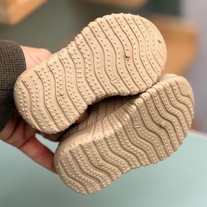 خرید اینترنتی قیمت کتونی بچگانه جورابی از BRQ کد 4081202