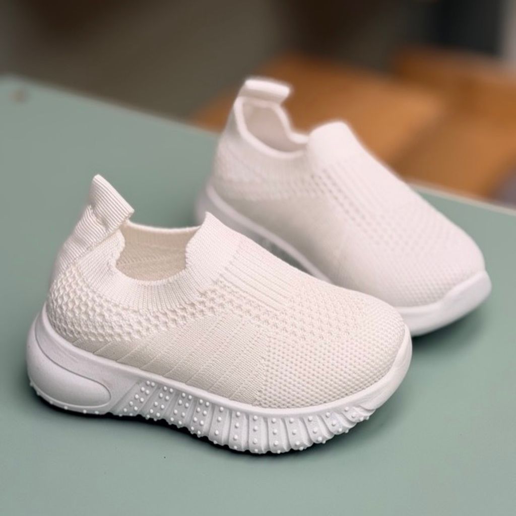 خرید اینترنتی قیمت کتونی بچگانه جورابی از BRQ کد 4081202