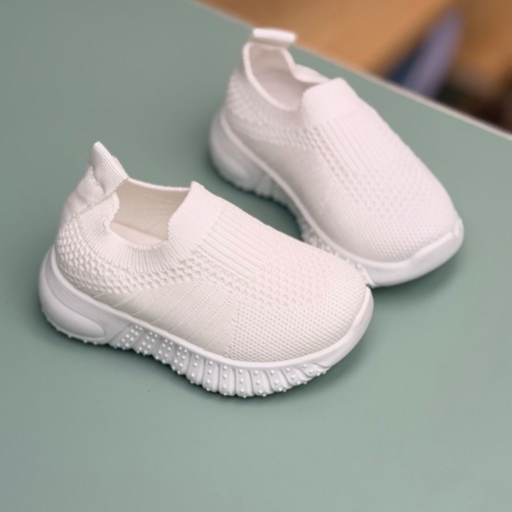 خرید اینترنتی قیمت کتونی بچگانه جورابی از BRQ کد 4081202