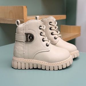 خرید اینترنتی قیمت بوت بچگانه طرح D نگینی از Kids کد 4072301