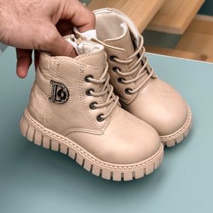 خرید اینترنتی قیمت بوت بچگانه طرح D نگینی از Kids کد 4072301