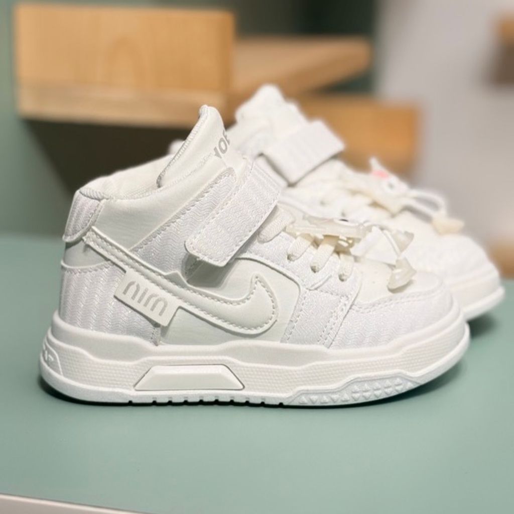 خرید اینترنتی قیمت کتونی نیمساق طرح جردن کرومی لنگ دراز برند کیدز کد 4071902