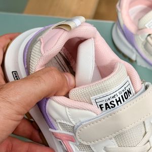 خرید اینترنتی قیمت کتونی بچگونه طرح 2025 H new از Trip کد 4071601