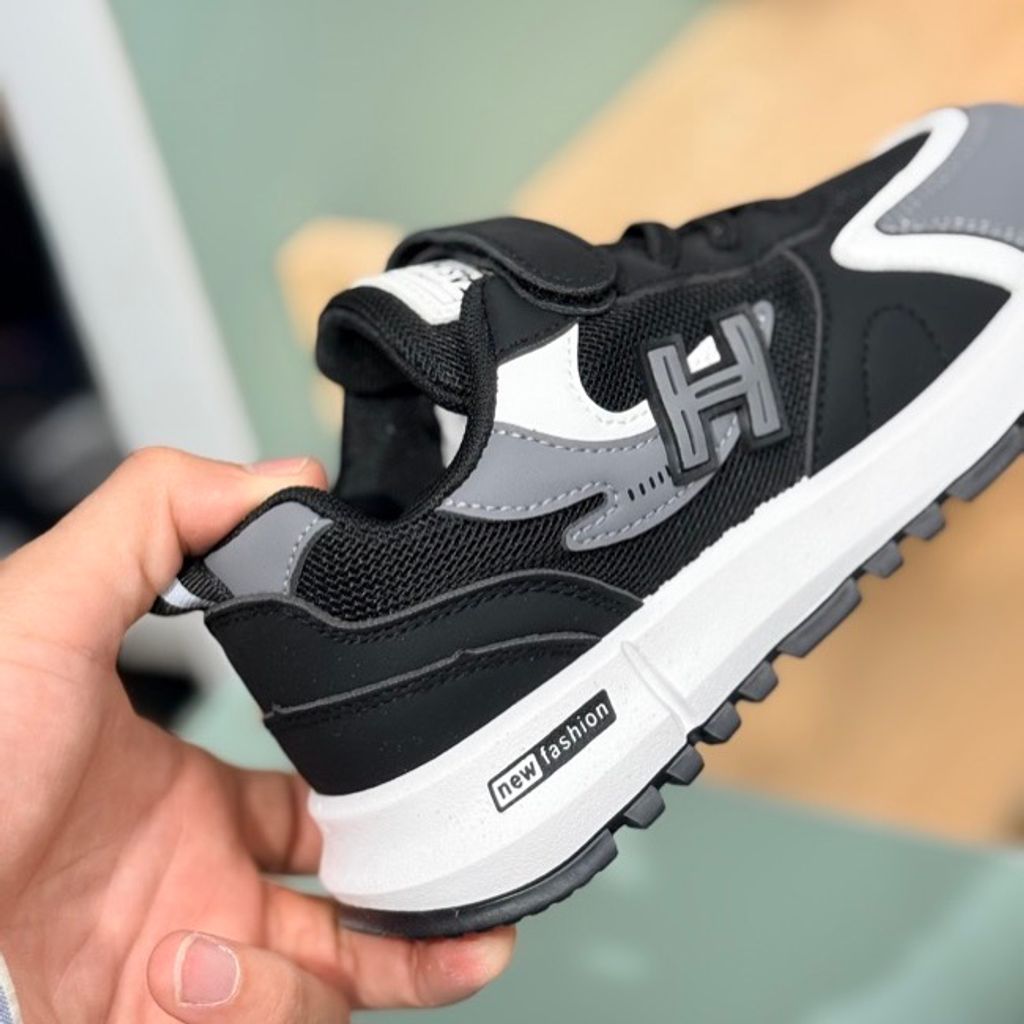 خرید اینترنتی قیمت کتونی بچگونه طرح 2025 H new از Trip کد 4071601