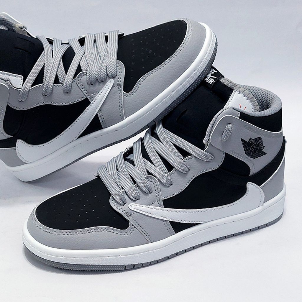 قیمت کتونی ساقدار نایک ترویس اسکات nike Travis Scott کیفیت بالا