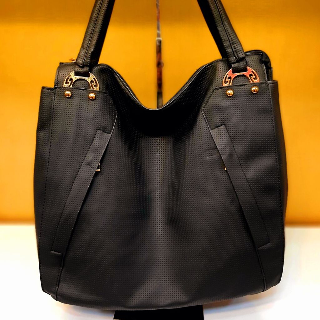 فروش اینترنتی کیف زنانه مشکی ساده