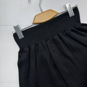 خرید انلاین بلوز و دامن آماندا