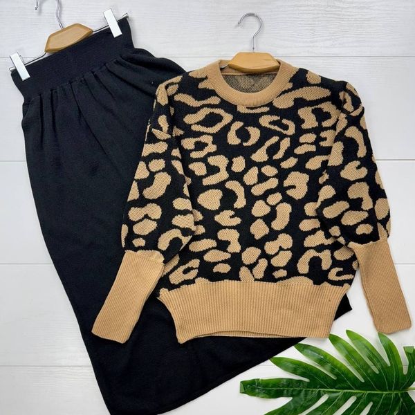 بلوز و دامن آماندا