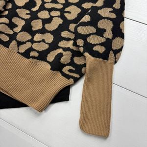 خرید انلاین بلوز و دامن آماندا