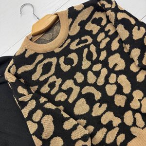 خرید اینترنتی بلوز و دامن آماندا