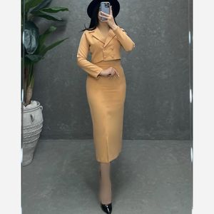 فروش اینترنتی کت دامن مجلسی زنانه کرپ 