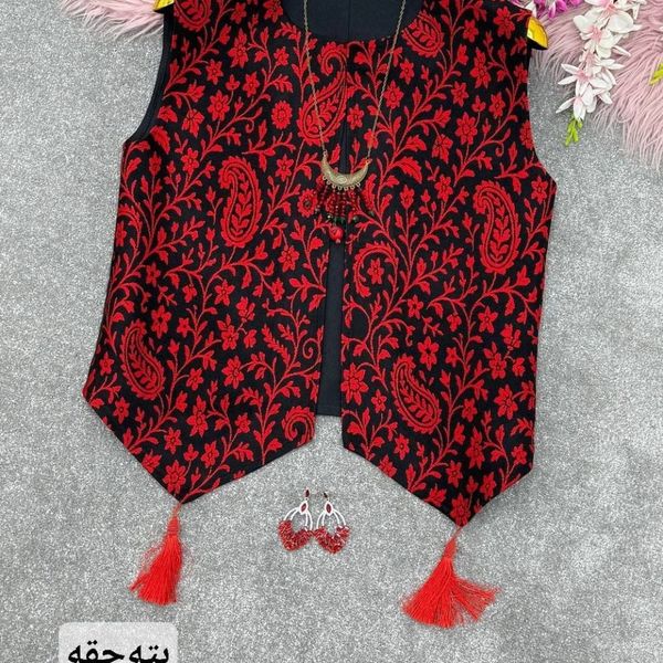 وست منگوله دار