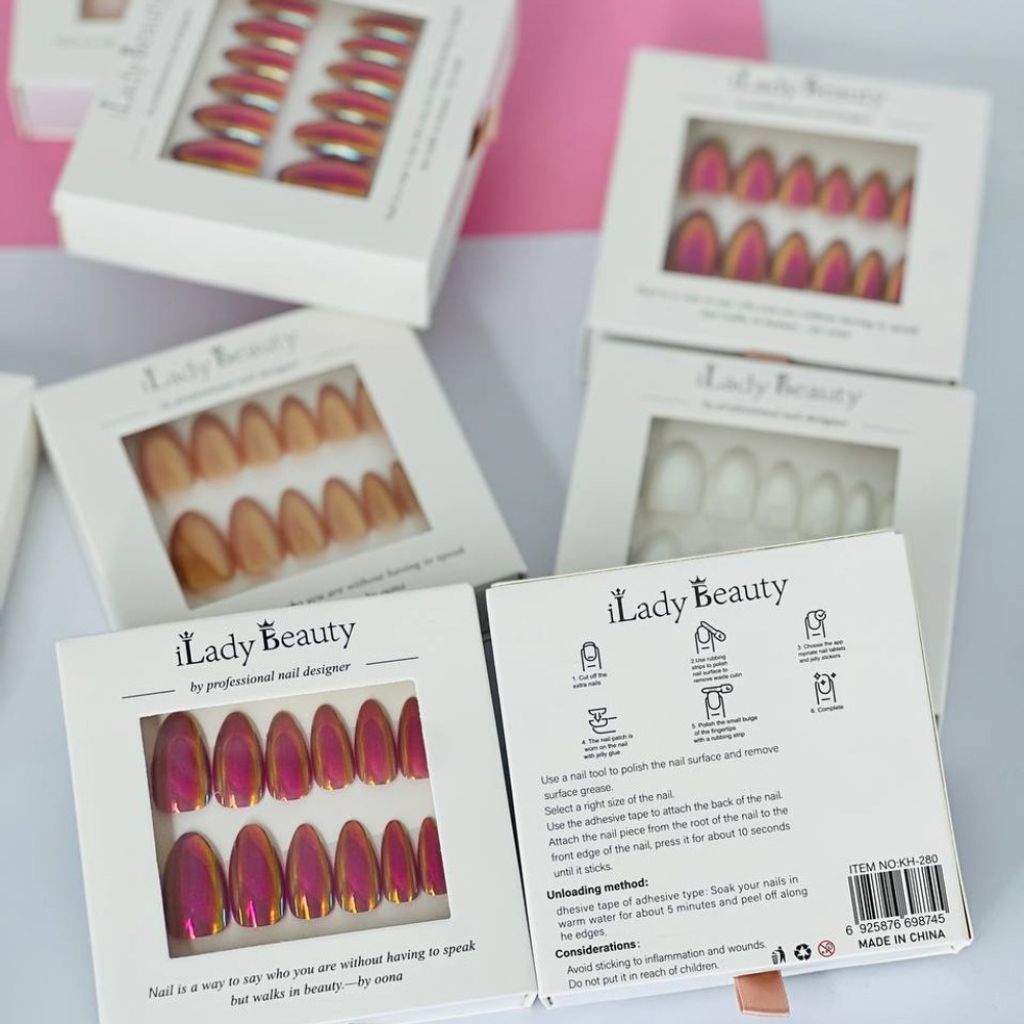 خرید انلاین 😍ناخن مصنوعی هلوگرامی