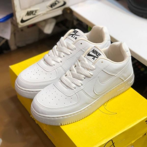 کفش نایک ایرفورس زنانه رنگ سفید