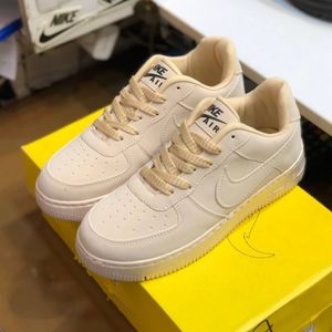 قیمت کفش نایک ایرفورس زنانه رنگ کرم