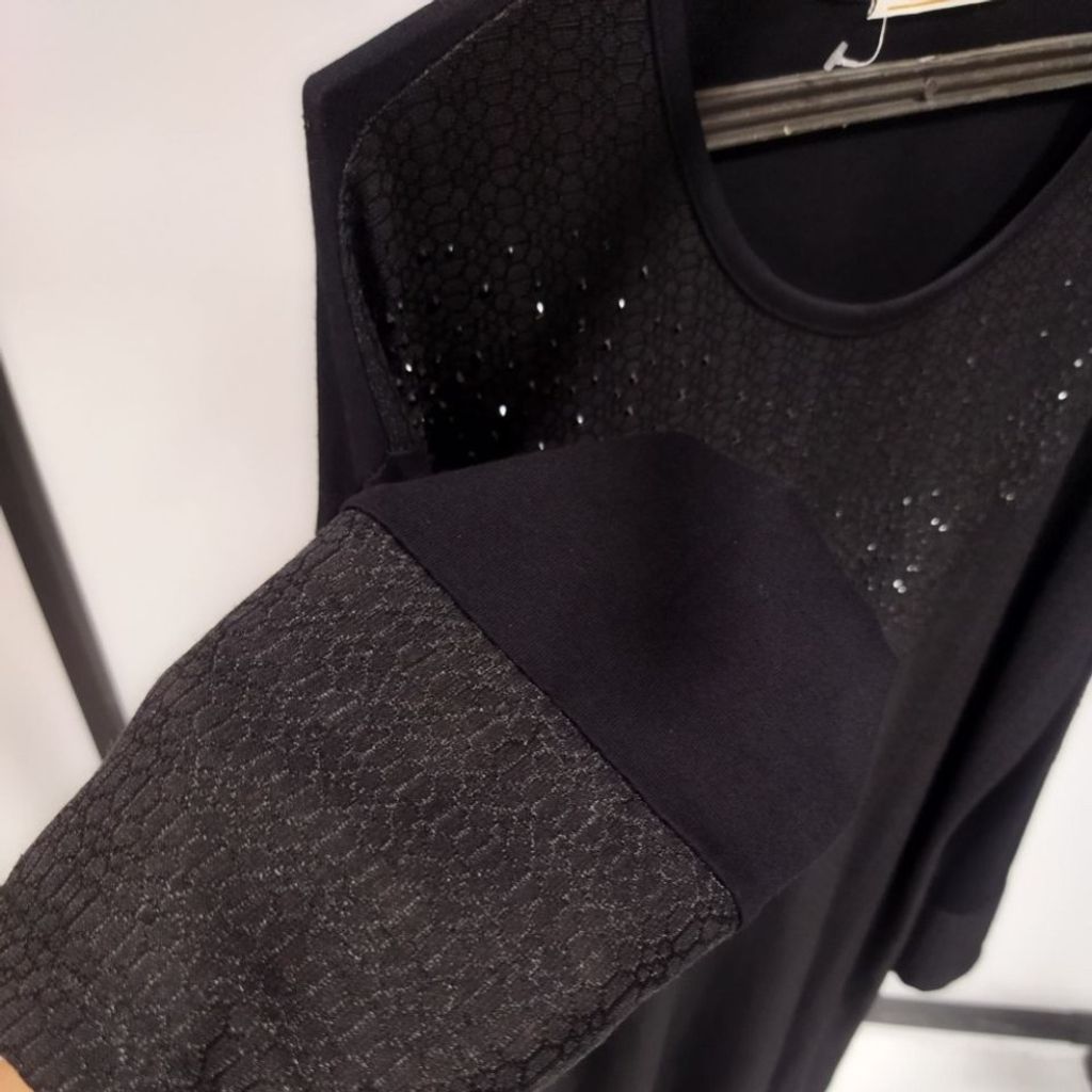 مشخصات تونیک سایزبزرگ زنانه جلو بسته jl37