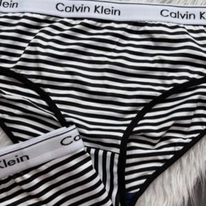 شورت راه راه کلوین سه عددی