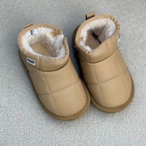 خرید اینترنتی قیمت بوت بچگانه نیمساق شنل دوزی از کاشوز کد 4091604