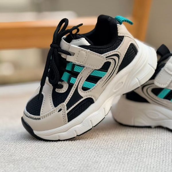 کتونی بچگانه طرح دوخط از KAKA کد 4091601