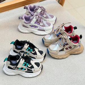 کتونی بچگانه طرح دوخط از KAKA کد 4091601