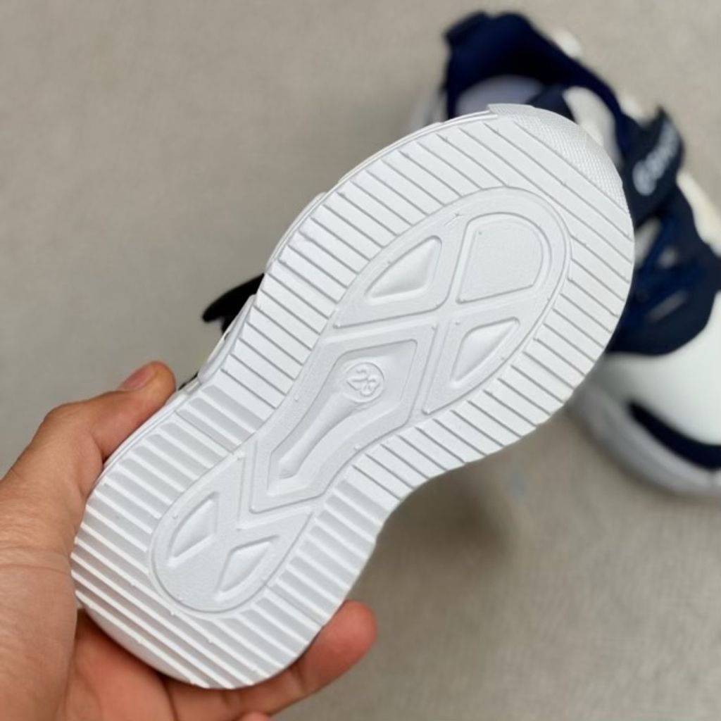 خرید اینترنتی قیمت کتونی بچگانه طرح B از کاشوز کد 4091602