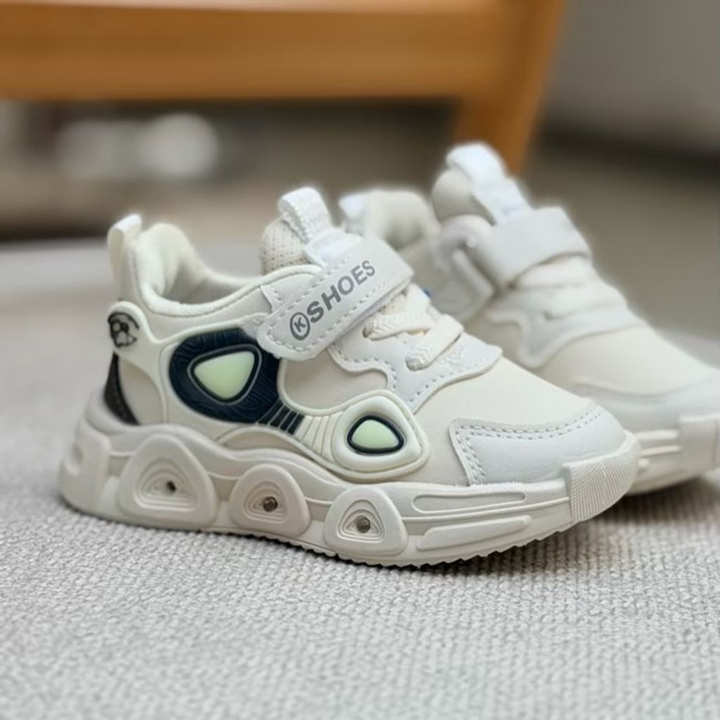 خرید اینترنتی قیمت کتونی بچگانه طرح B از کاشوز کد 4091602