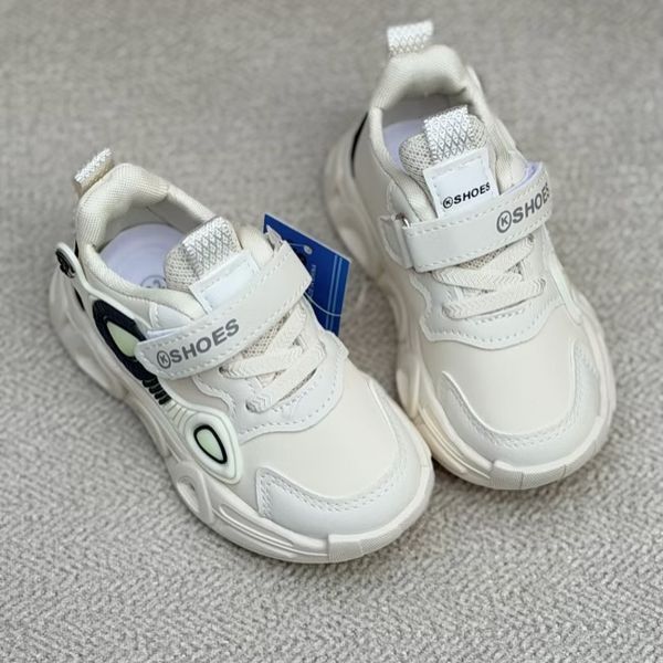 کتونی بچگانه طرح B از کاشوز کد 4091602