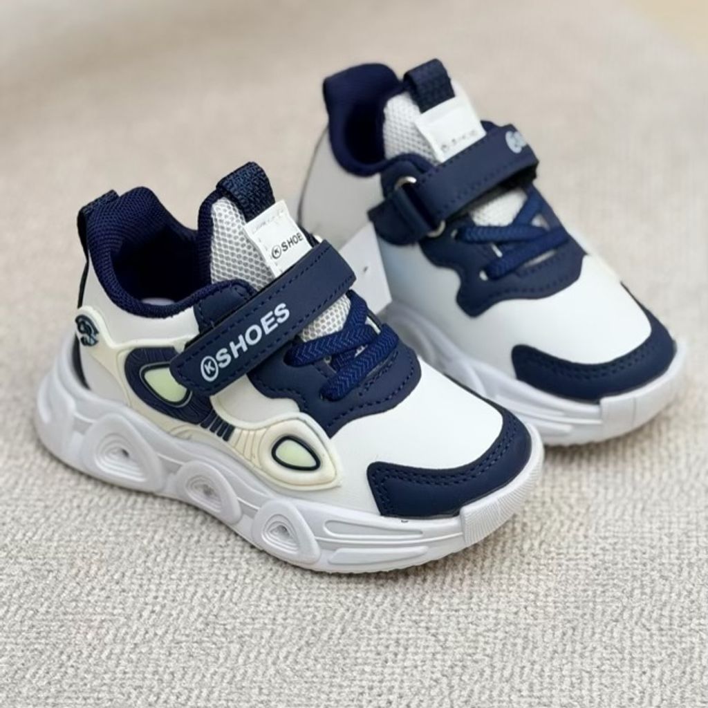 خرید اینترنتی قیمت کتونی بچگانه طرح B از کاشوز کد 4091602