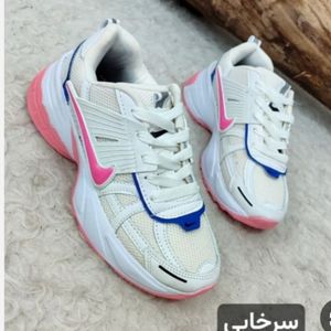 خرید انلاین کفش اسپرت زنانه و دخترانه مدل وی تو کی اصل