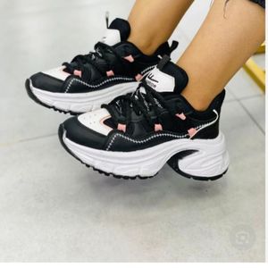 خرید آنلاین کفش اسپرت زنانه و دخترانه مدل وریو