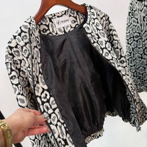 بامبر زنانه طرح آمور