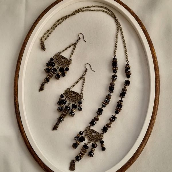 گردنبند و گوشواره