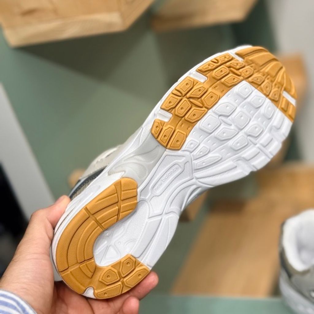 خرید اینترنتی قیمت کتونی نیوبالانس 530  کد 4071306