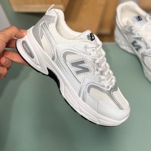 خرید اینترنتی قیمت کتونی بچگانه طرح نیوبالانس 530 از کد 4072002