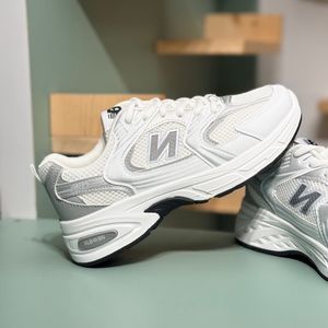 خرید اینترنتی قیمت کتونی بچگانه طرح نیوبالانس 530 از کد 4072002