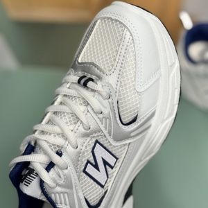 خرید اینترنتی قیمت کتونی بچگانه طرح نیوبالانس 530 از کد 4072002