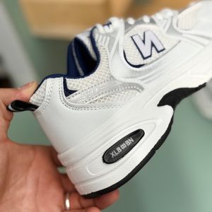 خرید اینترنتی قیمت کتونی بچگانه طرح نیوبالانس 530 از کد 4072002