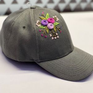 کلاه گلدوزی شده