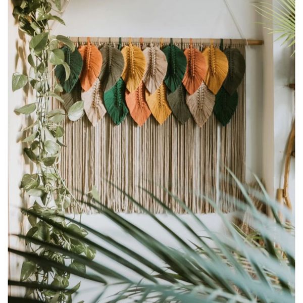 دیوارکوب برگ مکرومه ریسه دار طرح کادویی