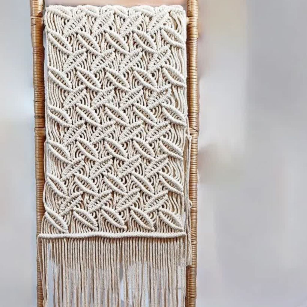 مشخصات رانر رومیزی برگی مکرومه