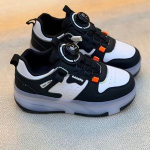 خرید اینترنتی قیمت کتونی بچگانه اسکیتی طرح BAB کد 4091701